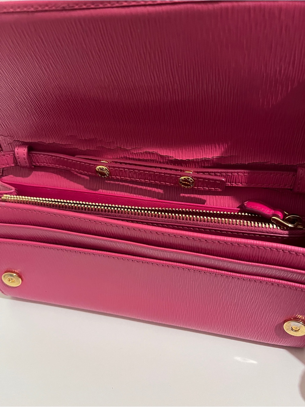 Prada Vitello Wallet on Chain - Picture 3 of 5